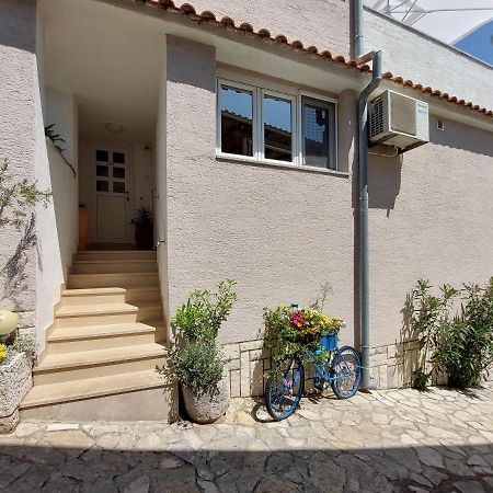 Apartment Marino Cizici Exterior photo