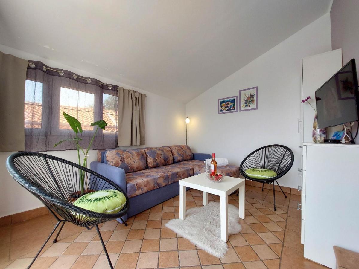 Apartment Marino Cizici Exterior photo